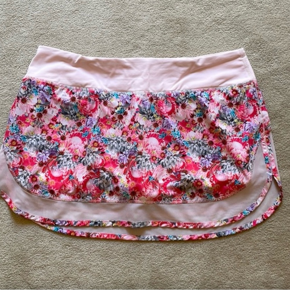 Lululemon skort size 10